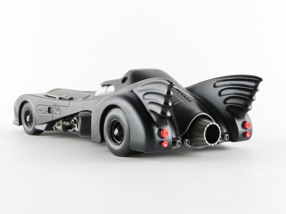 Jada Batmobile 1989 with Batman Figure, 1/24 Scale