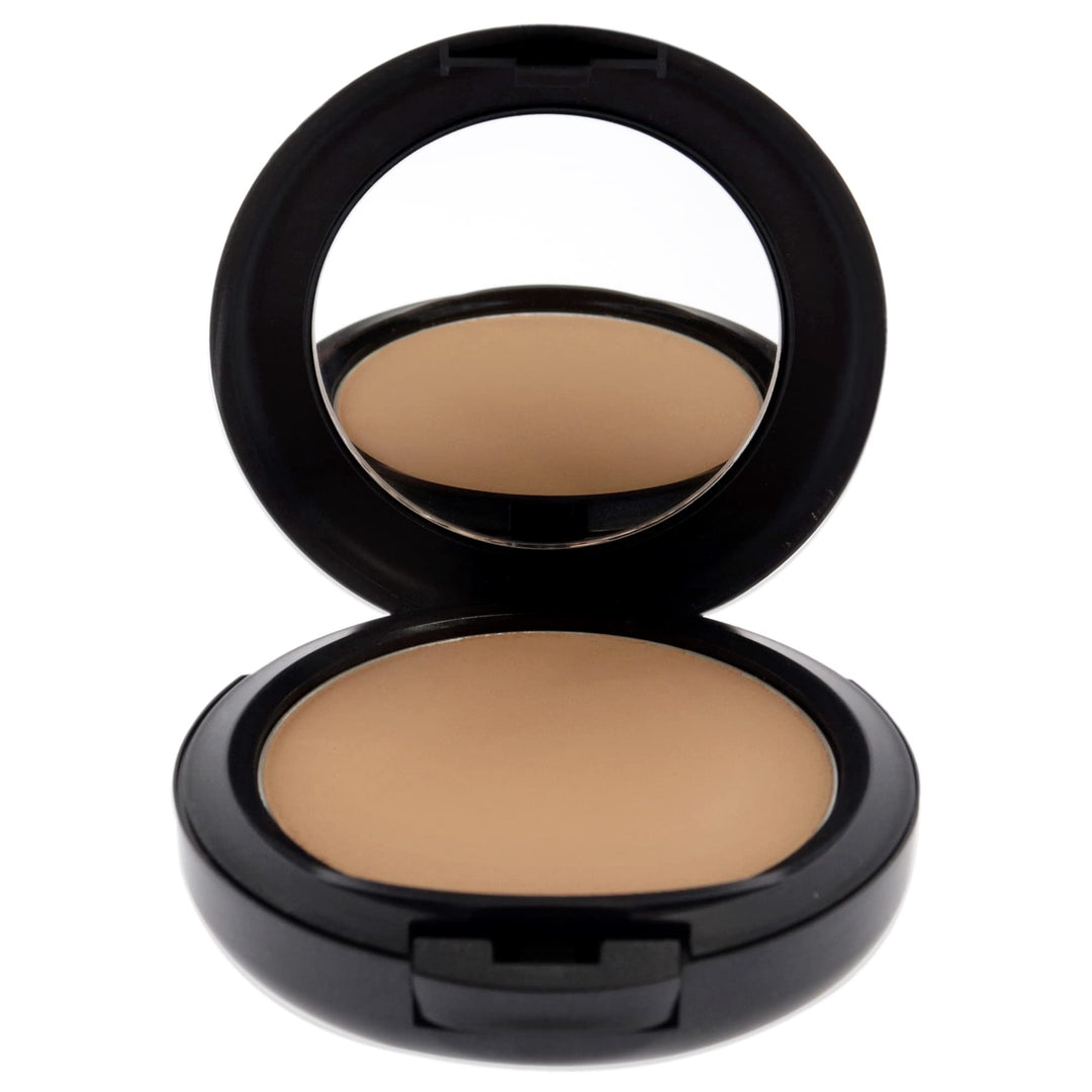 MAC Studio Fix Powder Plus Foundation, NC40