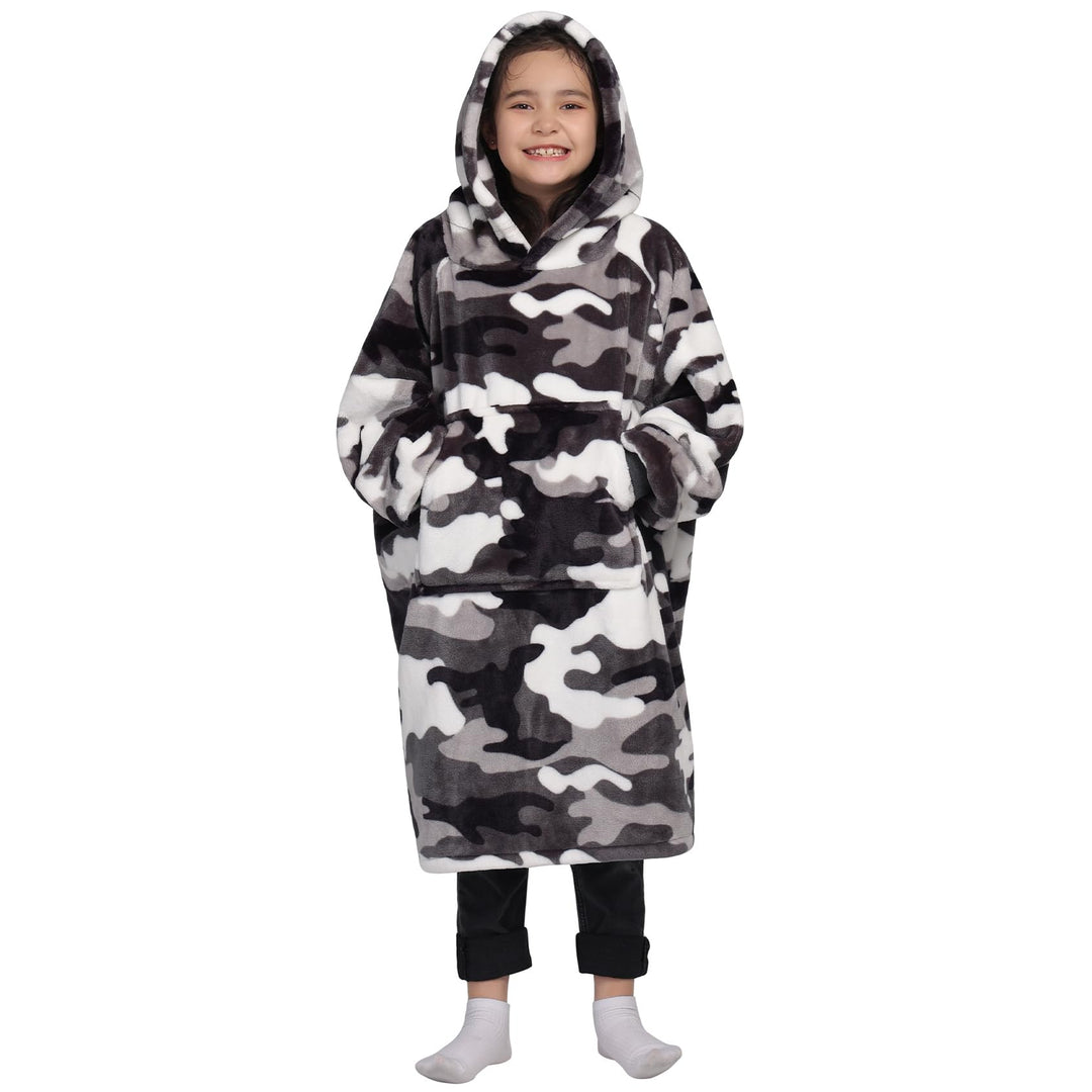 Waitu Wearable Blanket Hoodie, Camo