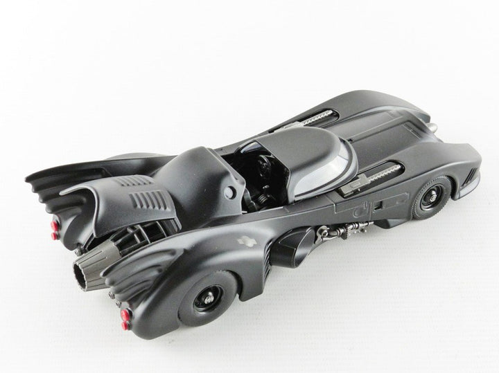 Jada Batmobile 1989 with Batman Figure, 1/24 Scale