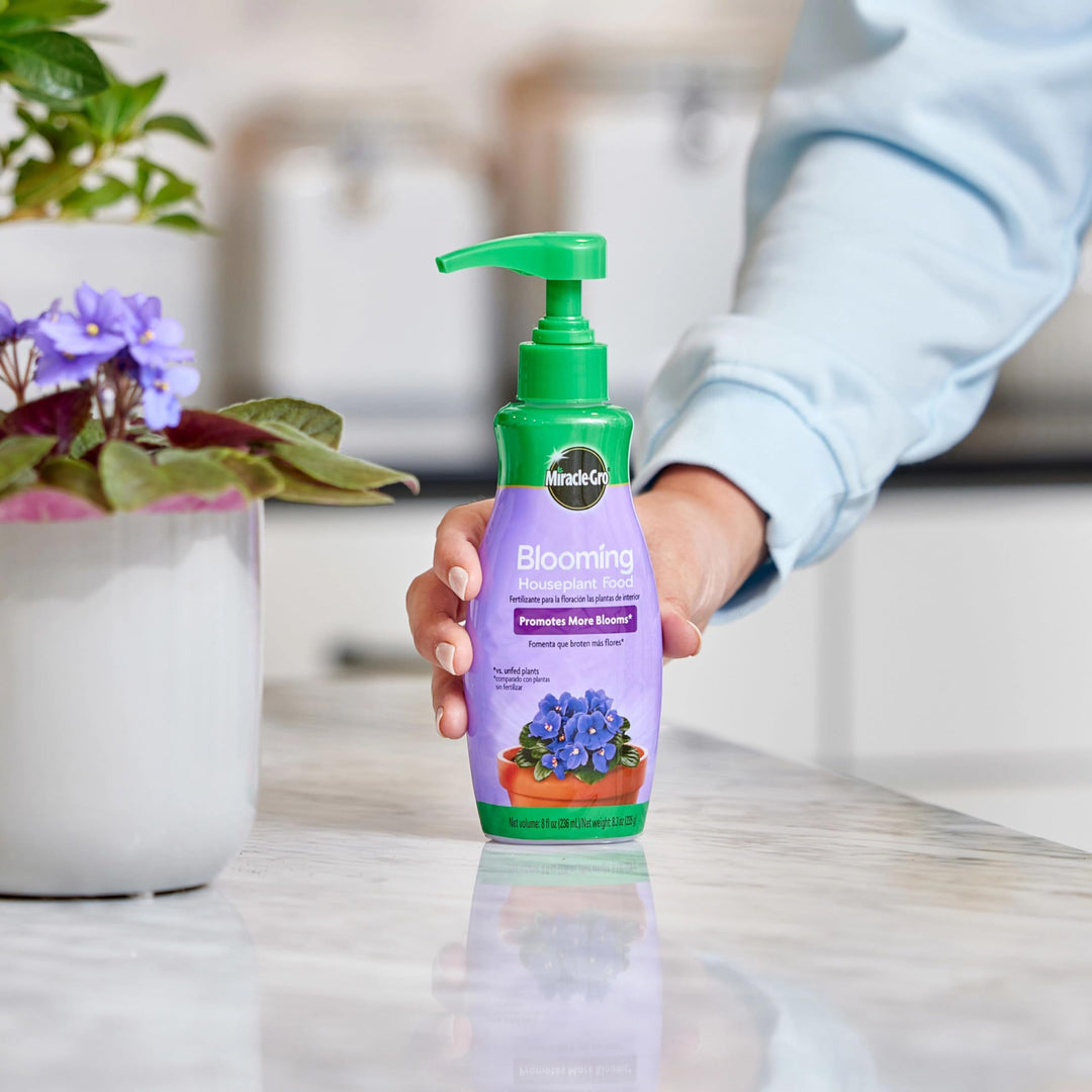 Miracle-Gro Blooming Houseplant Food, 8 fl oz