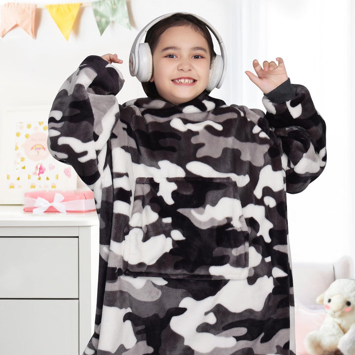 Waitu Wearable Blanket Hoodie, Camo