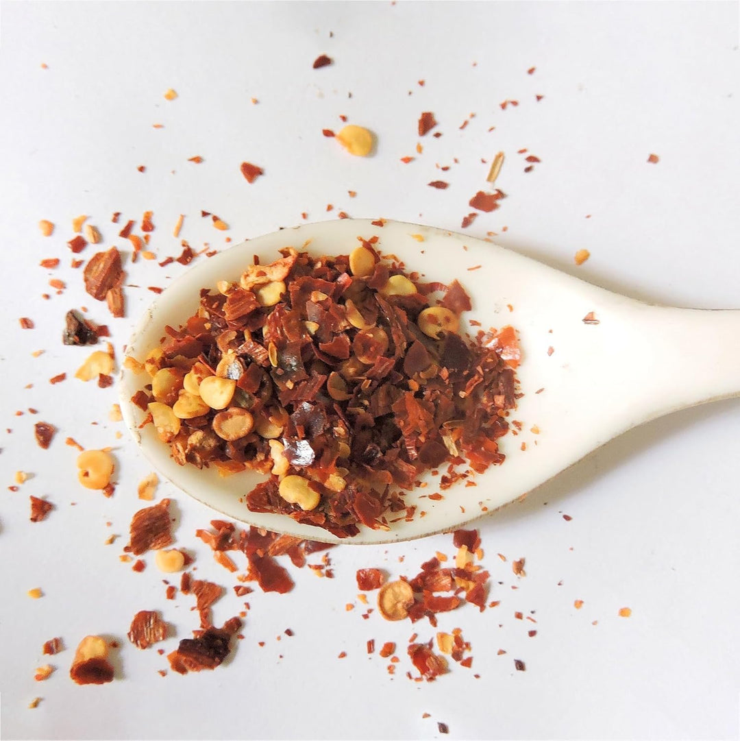 BIRCH & MEADOW Ghost Chile Pepper Flakes, 1.8 oz