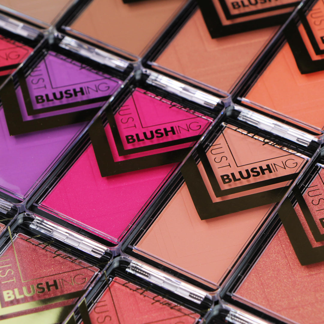 L.A. Girl Just Blushing Powder, Brown, 7g
